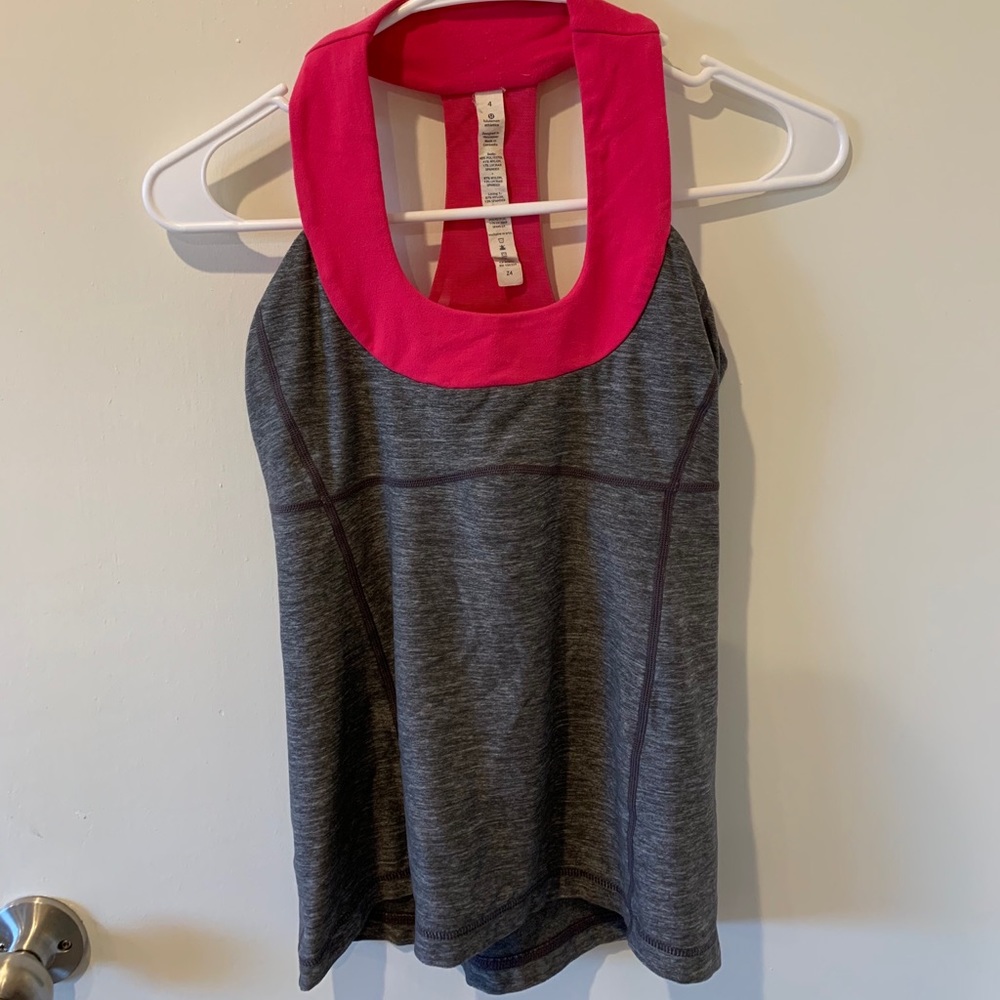 CLASSIC LULULEMON TOP!